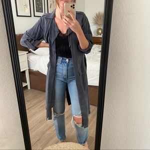 DRAPEY LIGHTWEIGHT TRENCH COAT